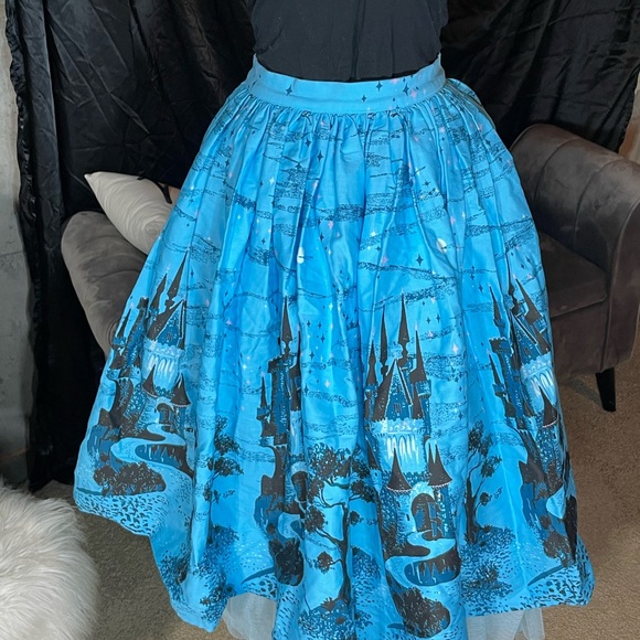 New PUG Pinup Girl Clothing Castles Skirt Cinderella Aurora Pinup Couture Disney - Picture 3 of 3